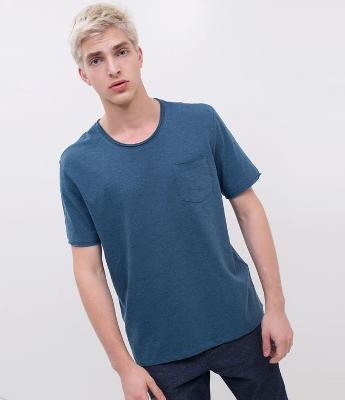 Camiseta com Bolso