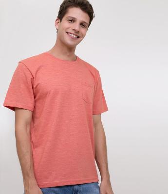 Camiseta com Bolso