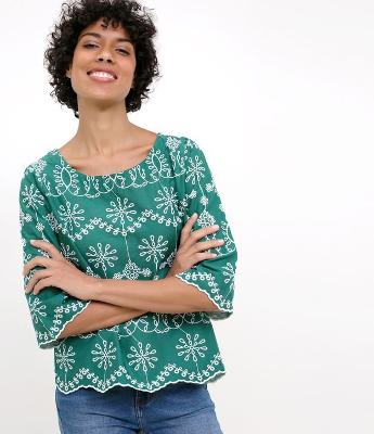 Blusa com Bordados Manga 3/4 Verde