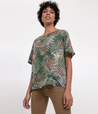 Blusa Estampada com Folhagens 