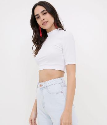 Blusa Cropped com Gola Alta 