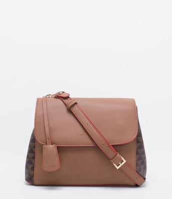 Bolsa Transversal Estampada Triângulos