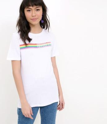 T Shirt com Escrita Nem Vem que Eu sou Bem Louca