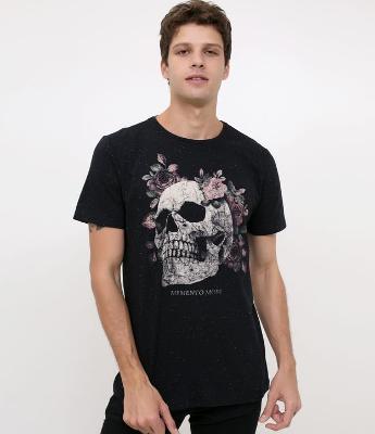 Camiseta com Estampa Caveira