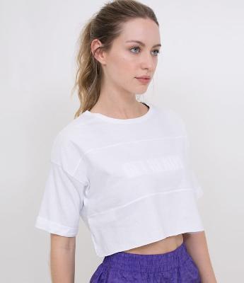 Blusa Cropped Esportiva com Bordado em Relevo