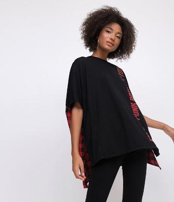 Blusa Ampla com Aplicação de Tecido Xadrez