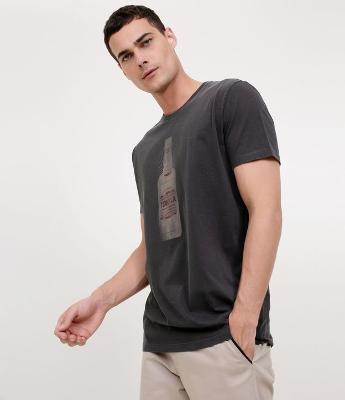 Camiseta Comfort com Estampa em Algodão Peruano