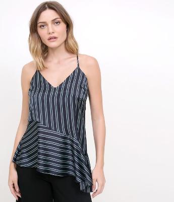 Blusa Assimétrica com Listras