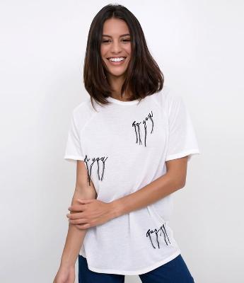 Blusa com Bordado e Aplicação