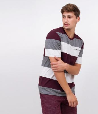 Camiseta Listrada com Bolso