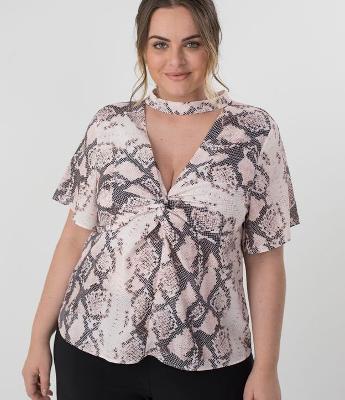 Blusa Estampada em Crepe Curve & Plus Size