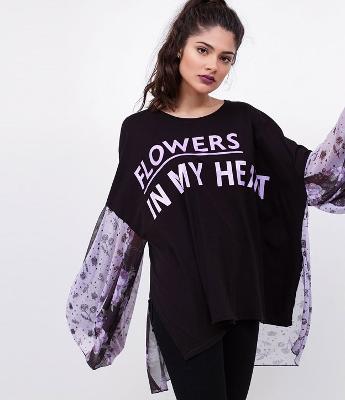 Blusa Ampla com Recorte em Tule