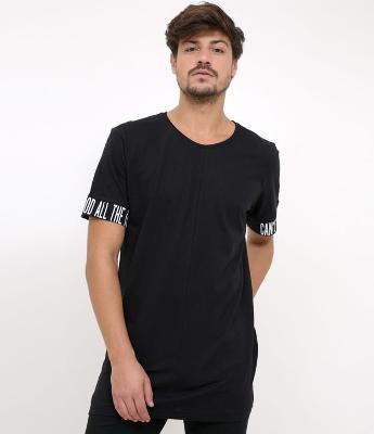 Camiseta com Estampa na Manga