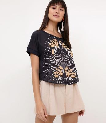 Blusa com Estampa Tucanos 